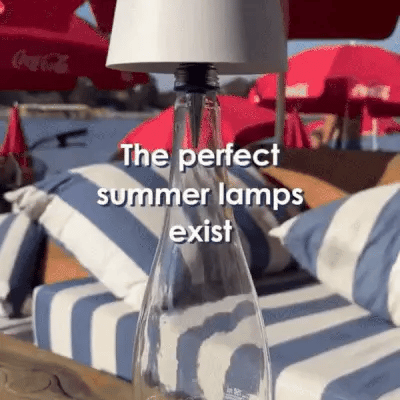 ✨ Uppladdningsbar flaskkorkslampa i snygg järnsmide Touchstyrning • 3 varma toner + färgväxlande RGB 🌈Steglös dimmer 💡Passar de flesta vinflaskor 🍷Perfekt som sänglampa 🛏️, nattlampa eller stämningsljus 🥂